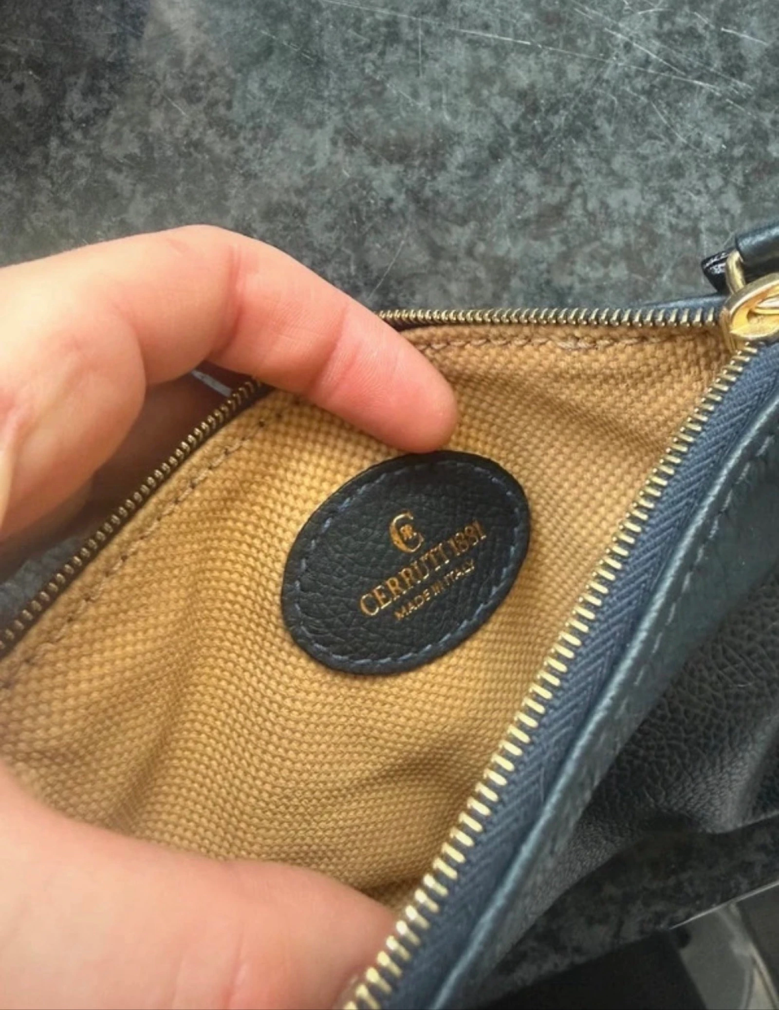 Bolso pequeño de cuero Cerruti – photo 6